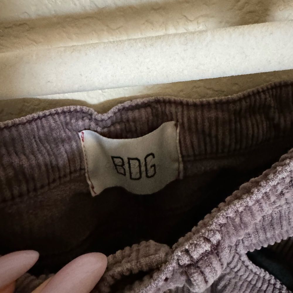 BDG Urban Outfitters High & Wide Corduroy Pants Size 26 in Brown/Purple - Picture 5 of 9